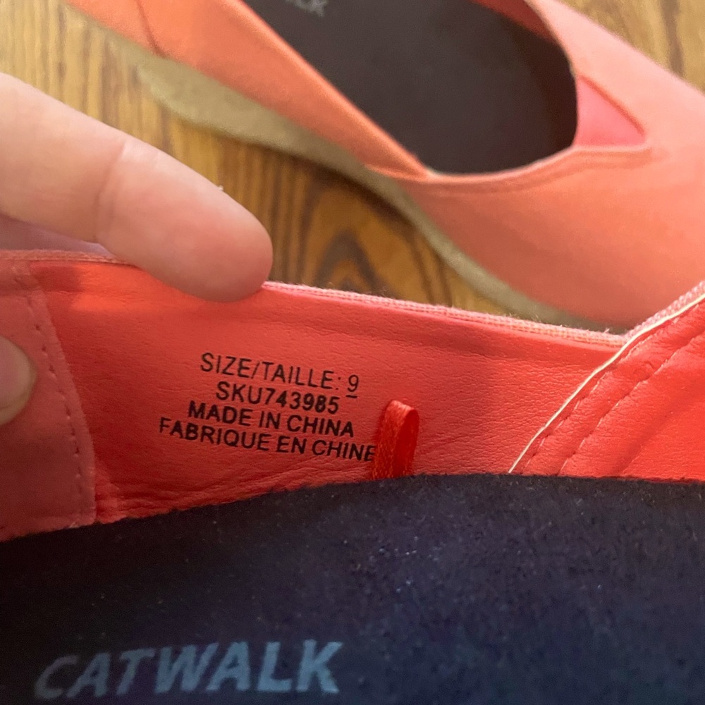 Pink wedge heals - Picture 4 of 5
